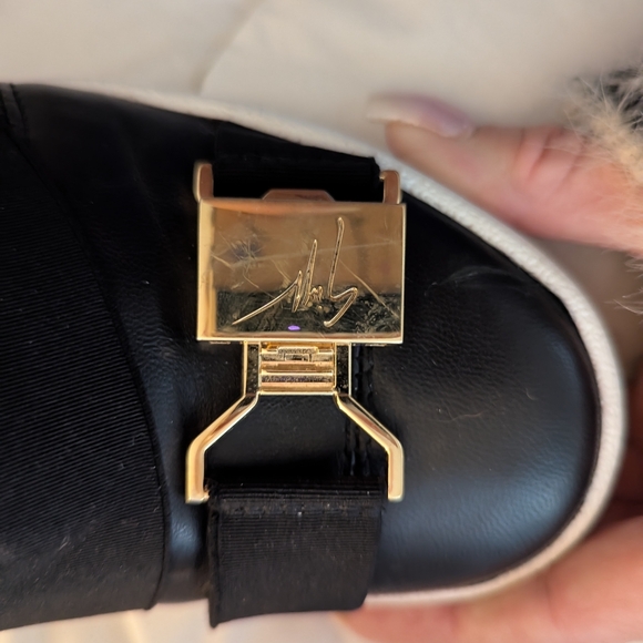 Giuseppe Zanotti Black Leather size9 - Picture 16 of 16